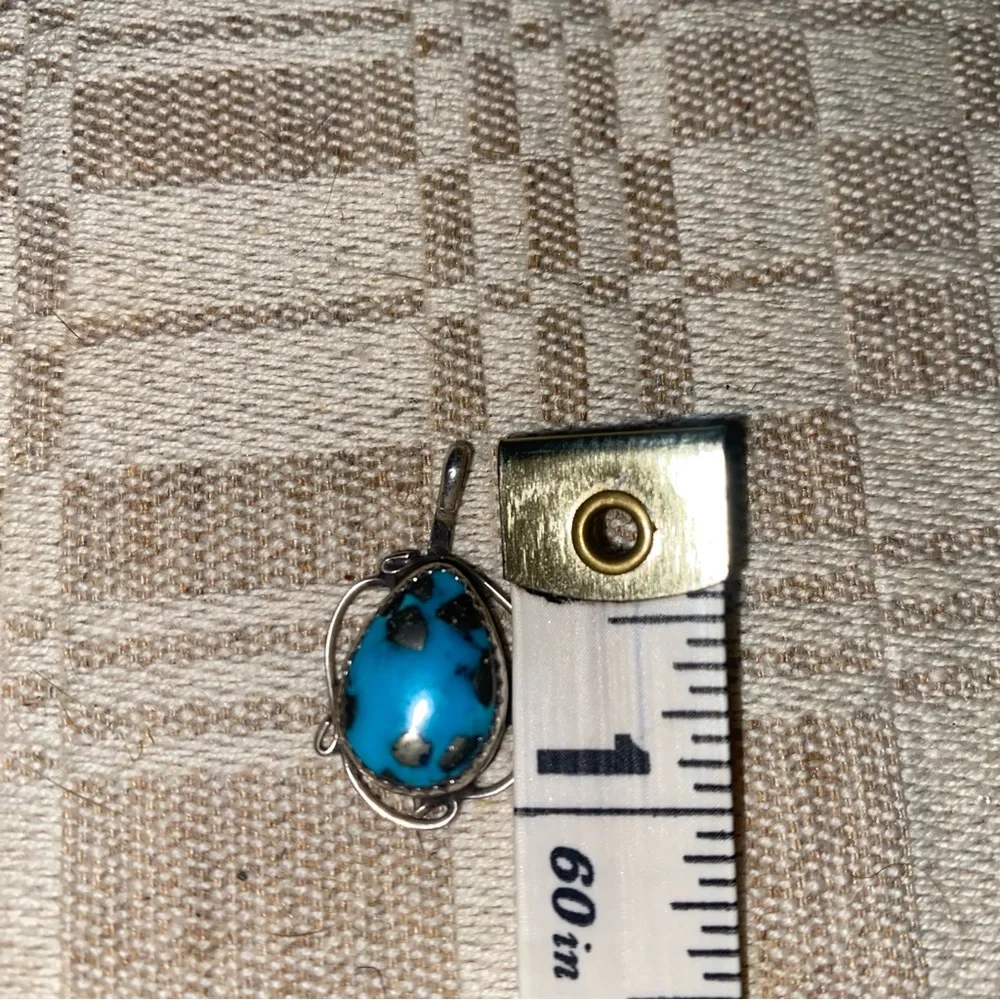 Native American teardrop shaped Turquoise and sterling silver Pendant. - Picture 3 of 3